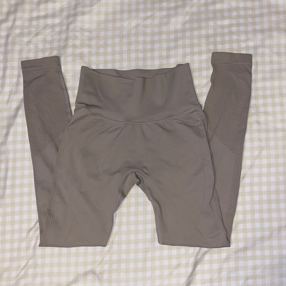 High waisted, Butt lifting, Leggings